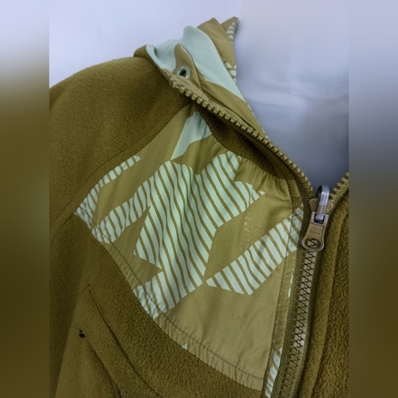 Be Prepared With The NIKITA Reversible Jacket Preppy Clueless (#1,274) - Picture 11 of 16